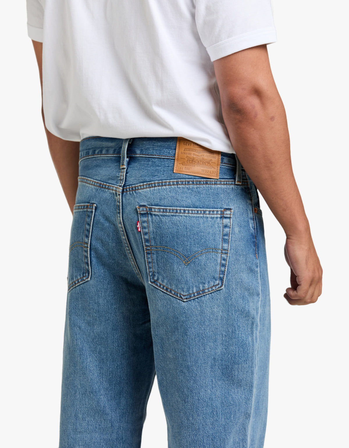 568 Loose Straight Jean - Blue Essentials